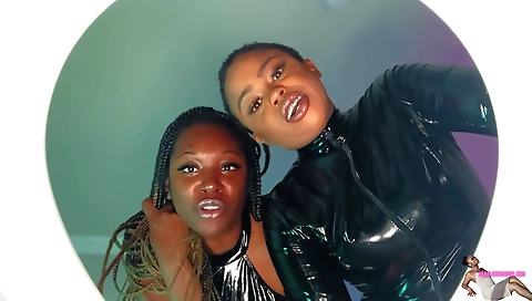 Big ass and sexy pussy is showing off a sexy teen slut