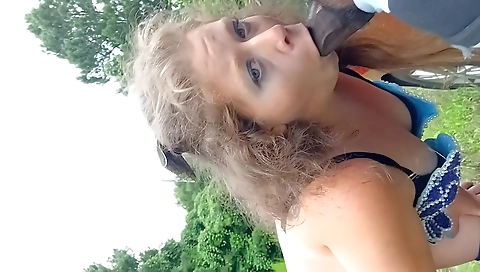 Amateur blonde gets a facial and blowjob in the outdoors
