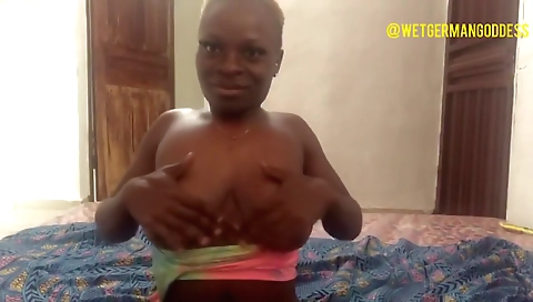 Webcam porn video of a sexy black woman in stockings