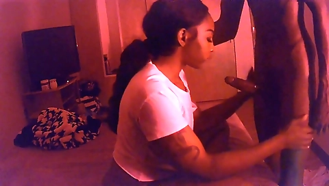 Big cock ebony is going deepthroat in this homemade porn