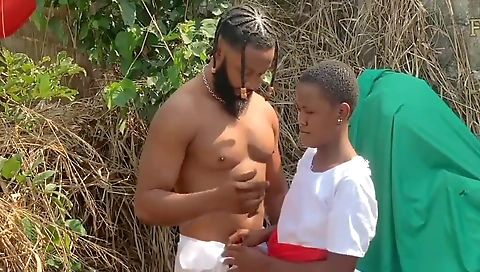 Ebony brunette with a large booty gets fucked outside