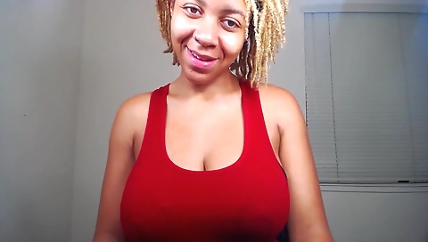 Ebony babe with big boobs is in lingerie on webcam