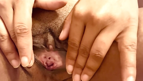 Ebony teen amateur with a big ass gets pussy wet and orgasm