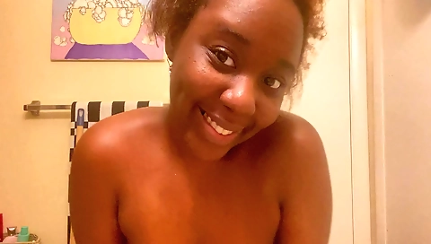 Beautiful ebony chick has huge boobs and her pussy fucked